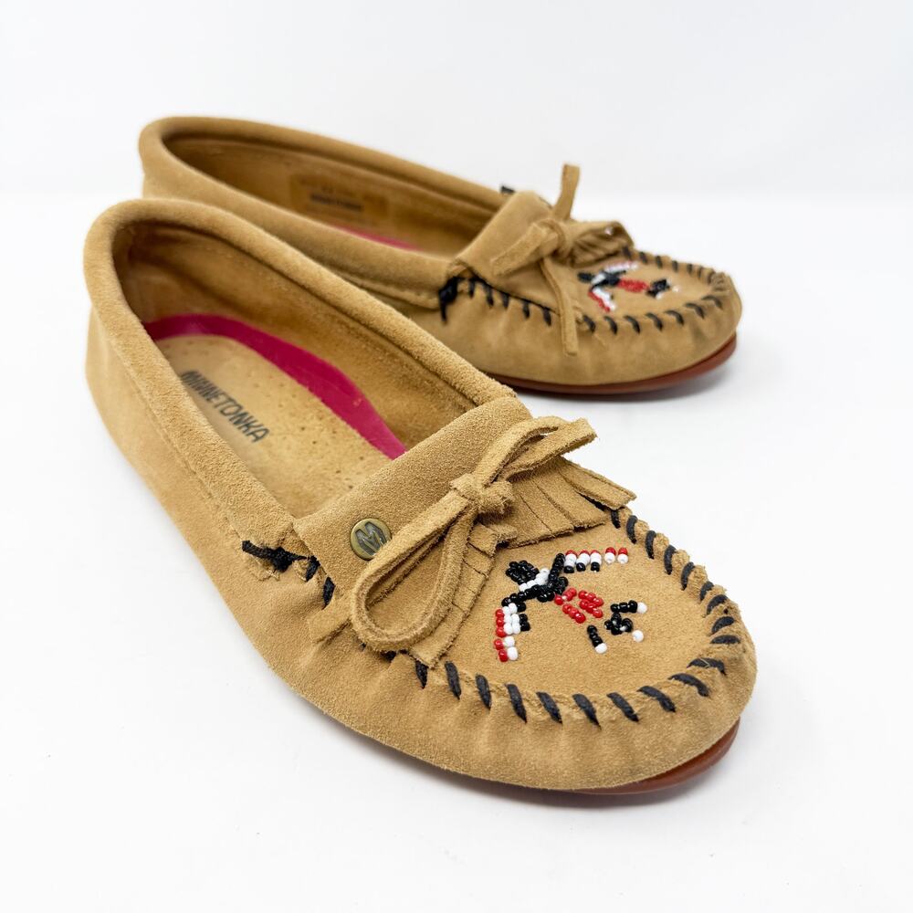 Minnetonka Tan Suede Beaded Moccasins Women's Sz 6.5 EUC Bow Accent Bird Detail